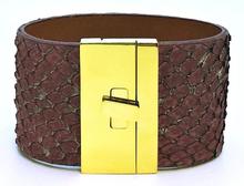 Wide Turnlock Cuff