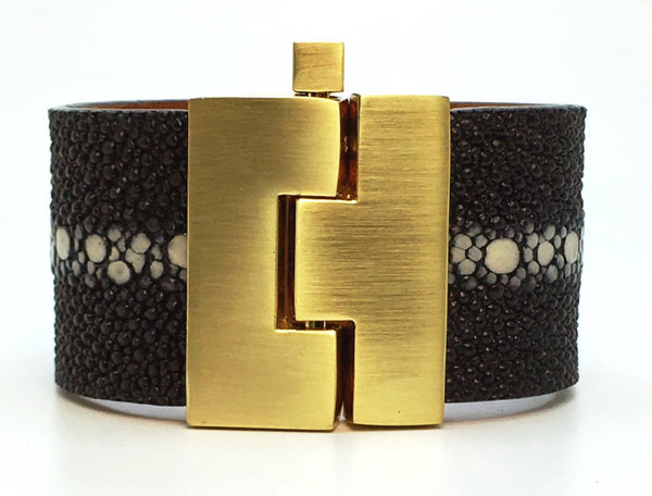Wide Black Multi-Spine Stingray Jigsaw Cuff